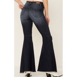 Shyanne high rise boho wide leg cowgirl distressed fray blue denim jeans 26x34